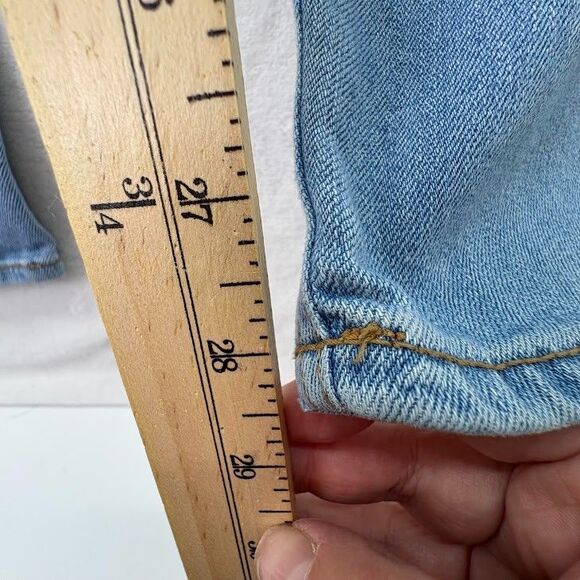 Old Navy Women's Size 4 TALL Rockstar Super Skinny Jeggings Mid Rise Light Wash - Picture 6 of 8